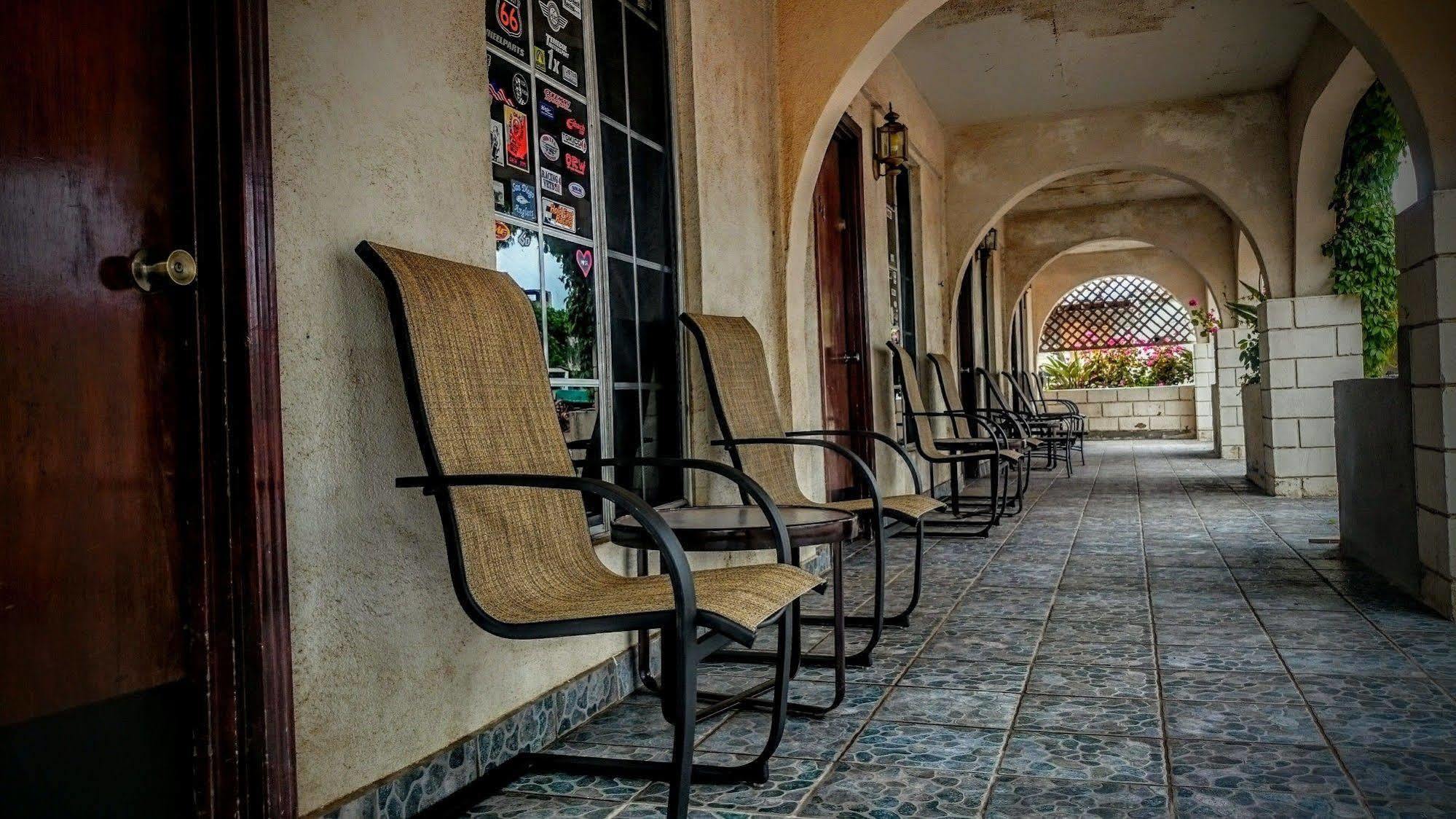 Old Mill Hotel San Quintin Εξωτερικό φωτογραφία